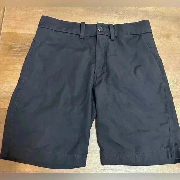 Lululemon commission Short - Picture 2 of 8